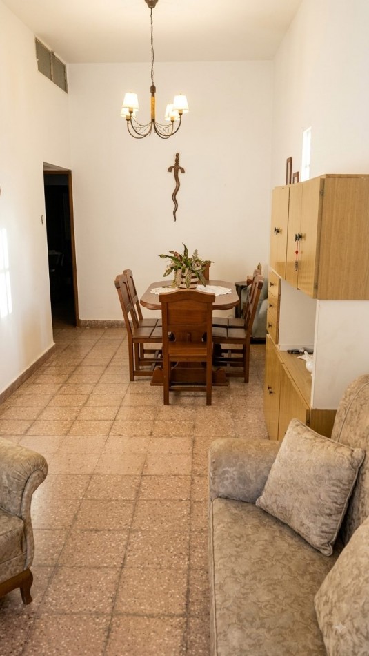 Barrio Cofico - Casa + Local comercial + departamento un dormitorio + mas galpon con foza