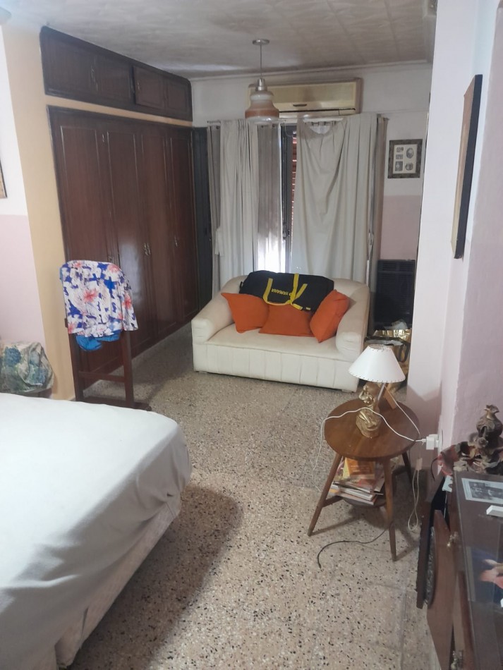 Urca casa 4 Dormitorios mas Local Comercial Excelente Ubicacion