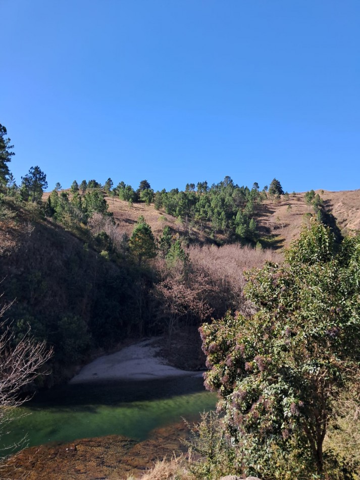 El Durazno (Cba) Complejo Turistico Que Forma El Centro del Pueblo y Costa Al Rio