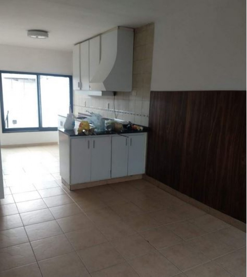 COLINA DE VELEZ SARFIELD 3 DORMITORIOS DOS BAÑOS PATIO Y QUINCHO