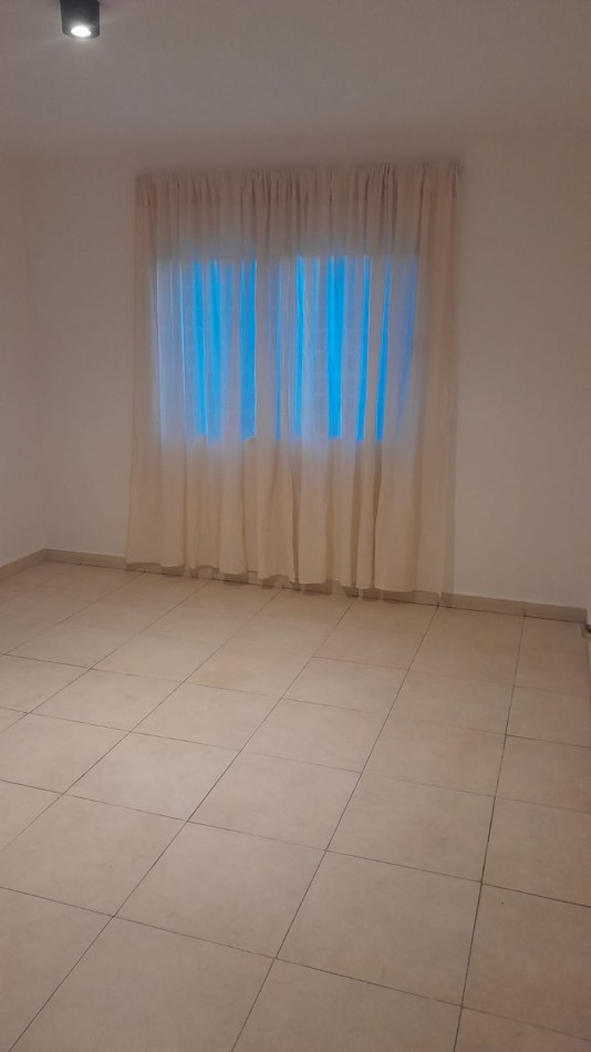 JARDINES DEL BOULEVAR - BARRIO CERRADO CONSEGURIDAD - BV LOS ALEMANES 6100